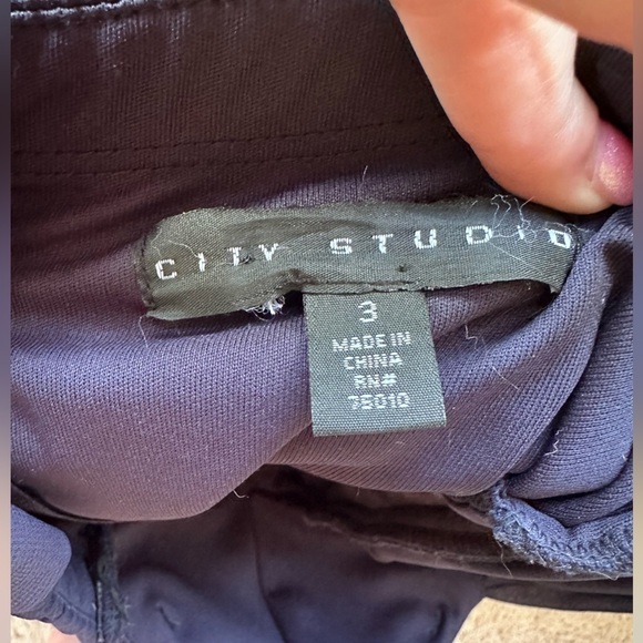 Navy Blue Formal Gown size 3 - Picture 2 of 11